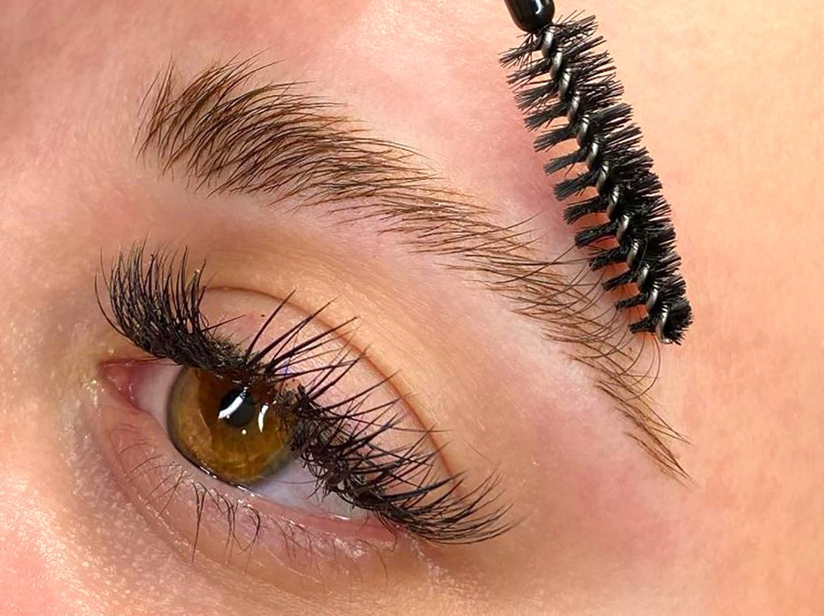 How does microblading compare to feathering?