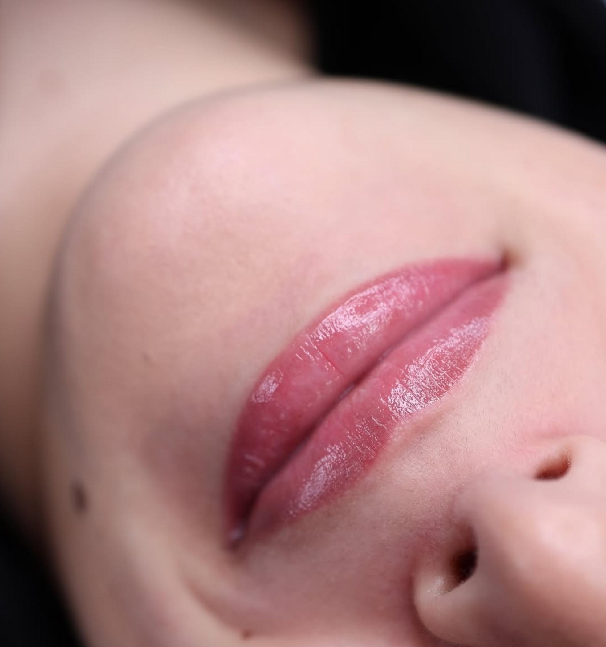 close up natural lip border details